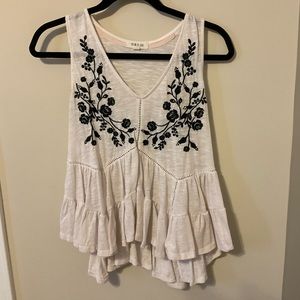 Lizard Thicket white flowy tank